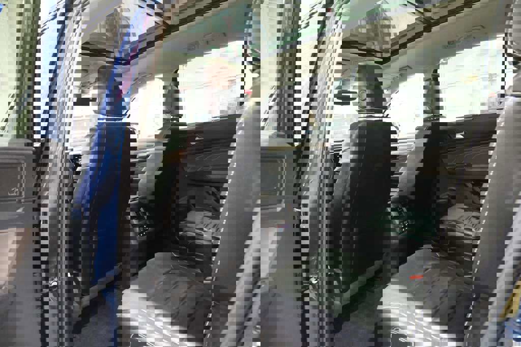 Used 2021 Volkswagen Atlas SEL Premium image 21