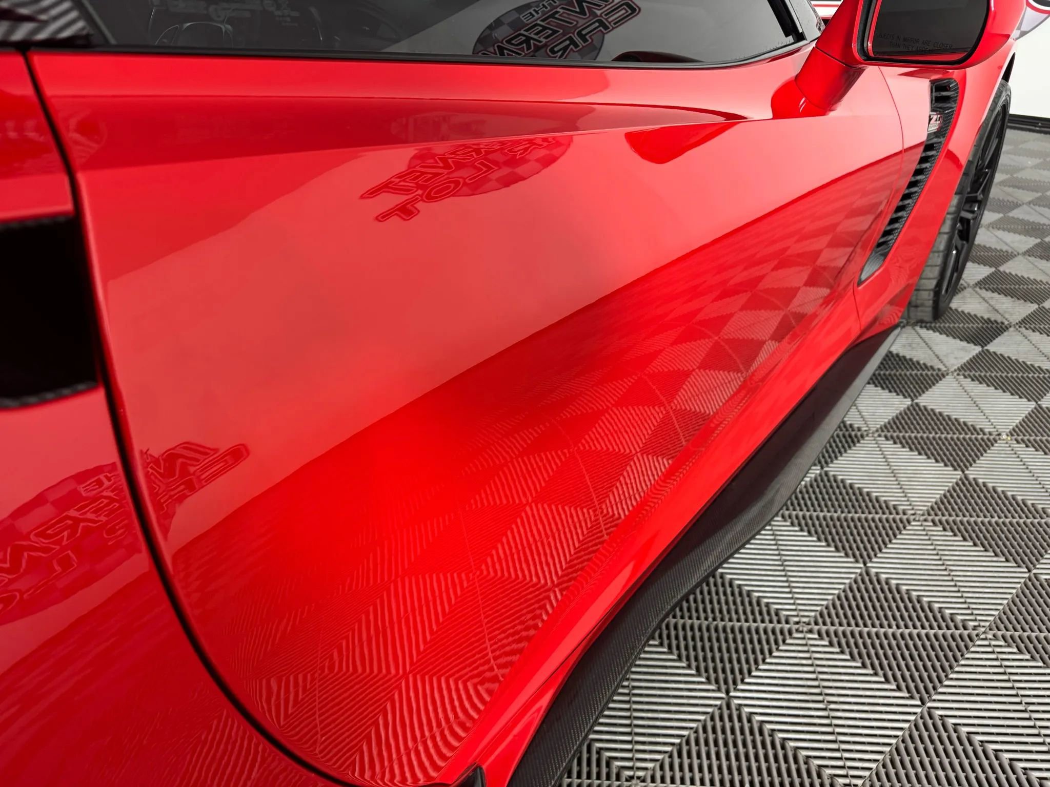 Used 2016 Chevrolet Corvette Z06 w/ 2LZ Preferred Equipment Group image 30