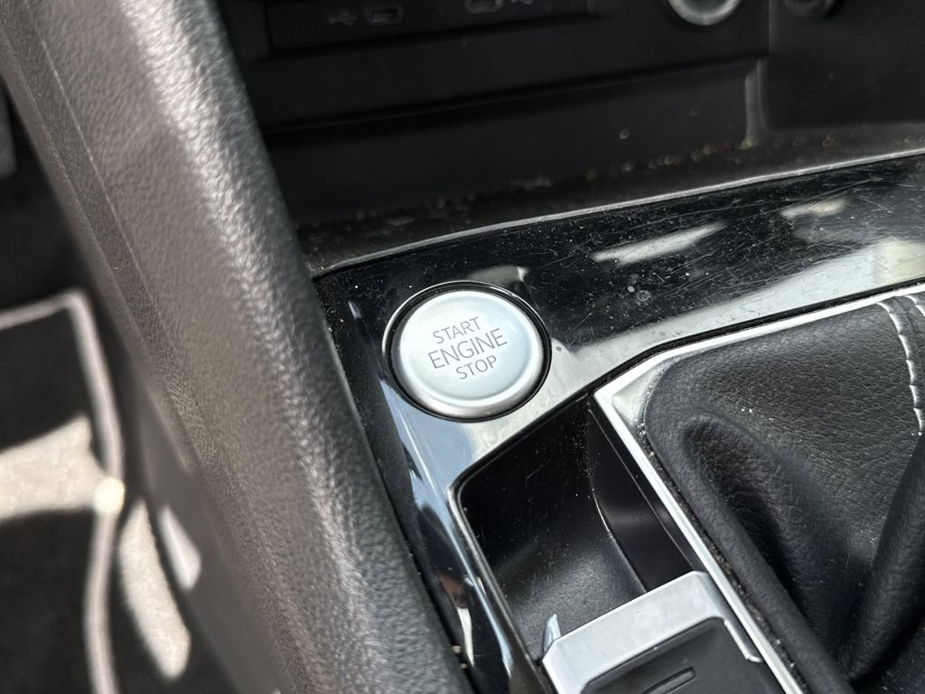 Used 2023 Volkswagen Taos SE image 18