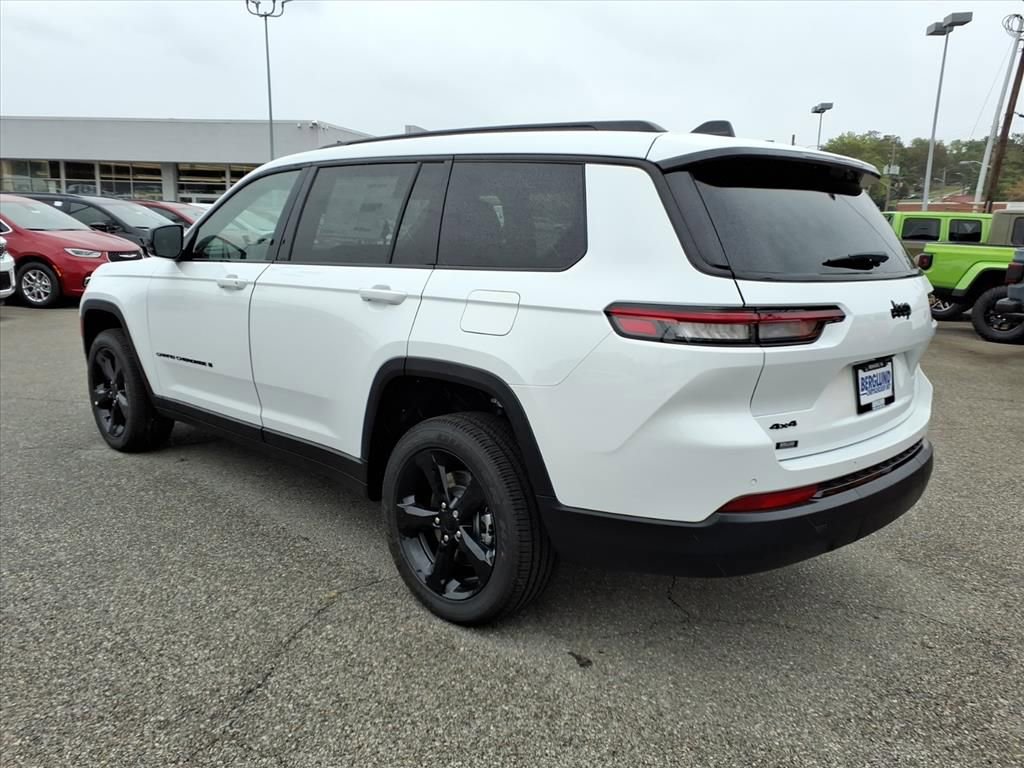 New 2025 Jeep Grand Cherokee L Altitude image 6