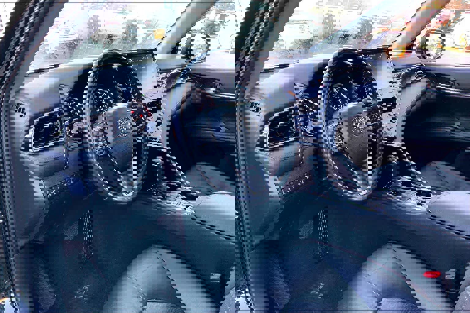 Used 2024 Toyota Camry XLE image 17