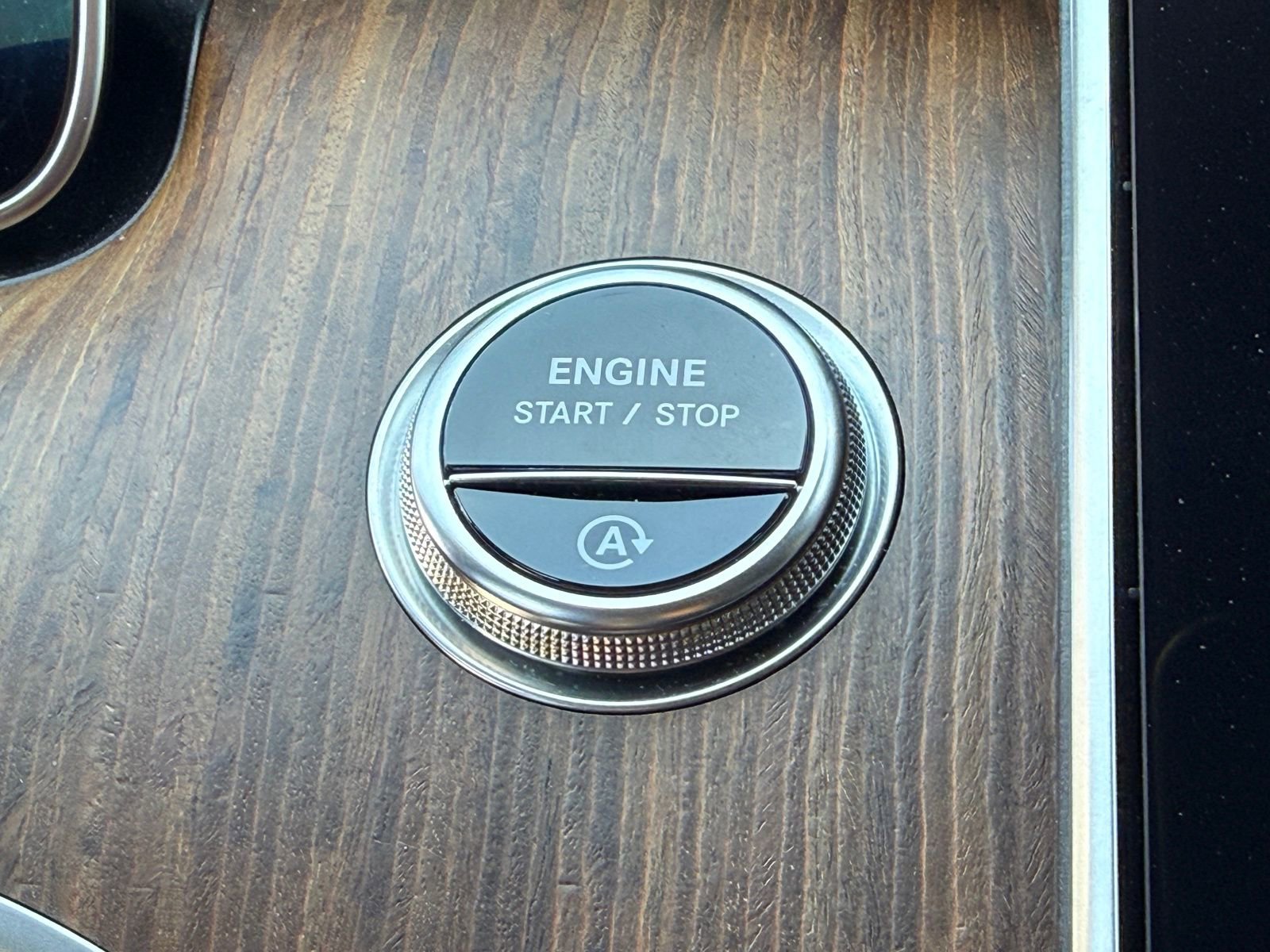 Used 2024 Mercedes-Benz C 300 Sedan image 39