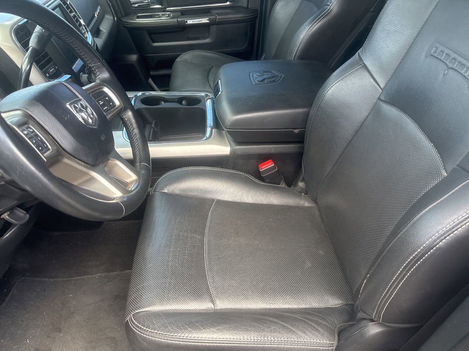 Used 2016 RAM 3500 Laramie image 11