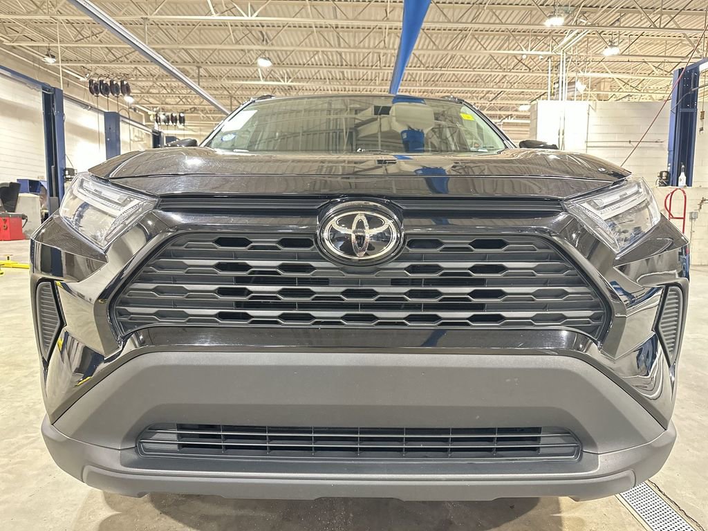 Used 2024 Toyota RAV4 XLE image 25