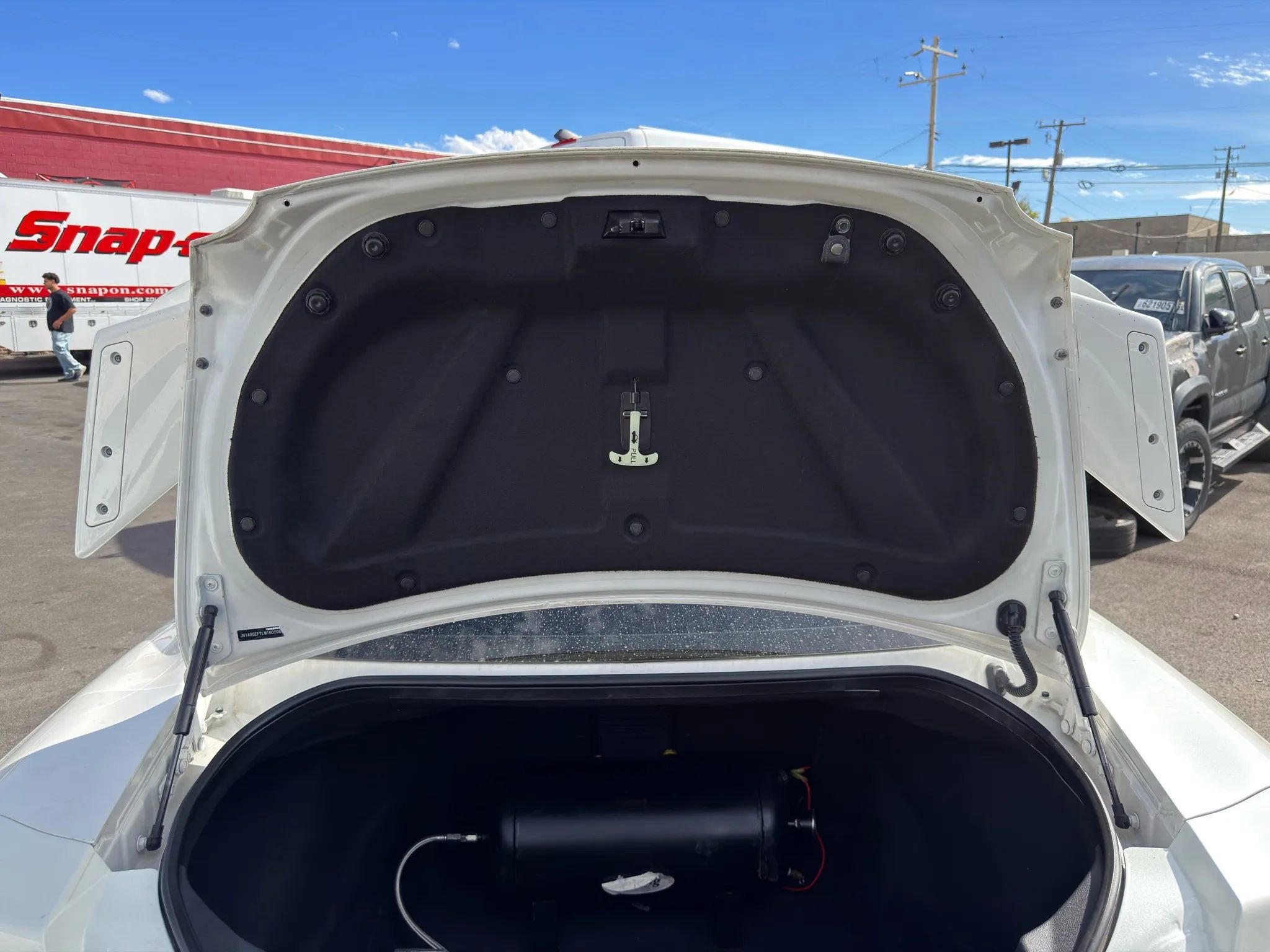 Used 2020 Nissan GT-R Premium w/ Premium Interior Package image 14