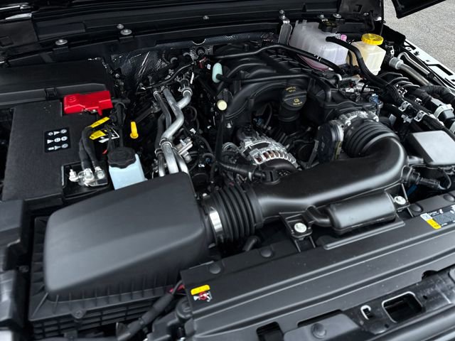 New 2026 Jeep Gladiator Sport AWD/4WD image 17