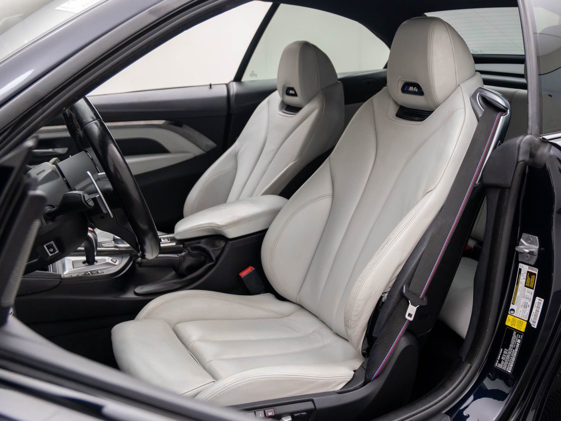 Used 2018 BMW M4 Convertible w/ Competition Package image 11