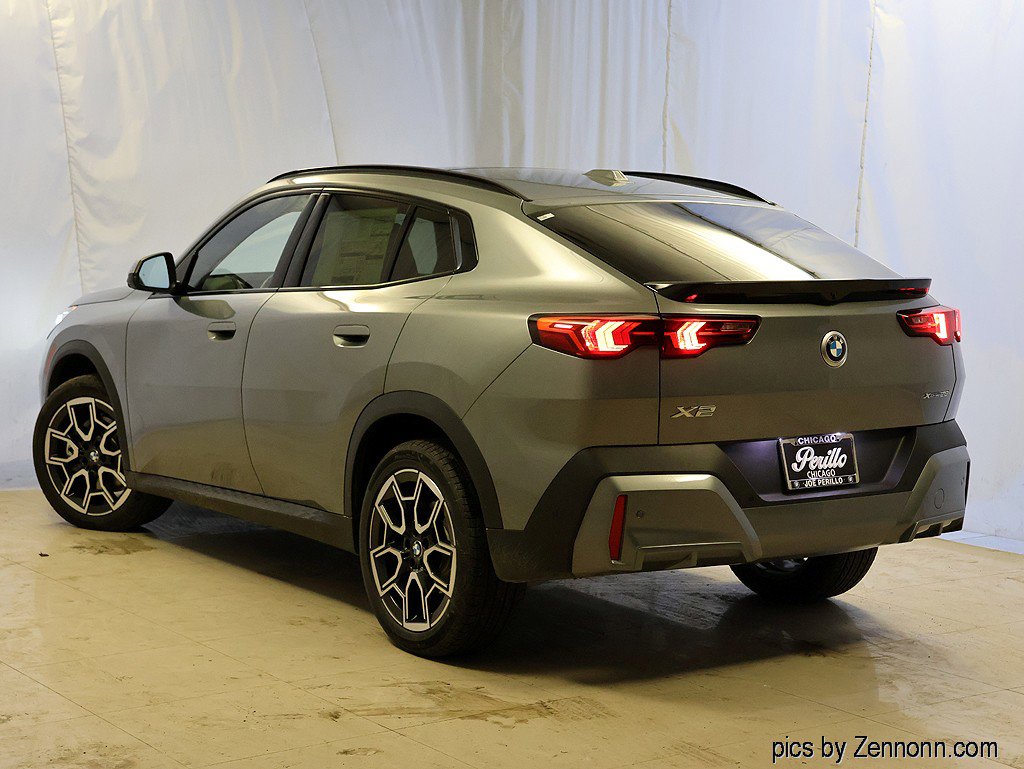 New 2025 BMW X2 xDrive28i w/ Premium Package image 9