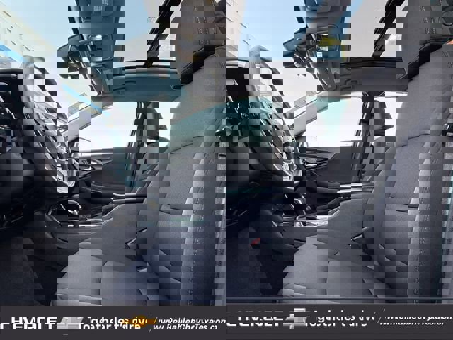 Used 2024 Chevrolet Malibu LT image 29