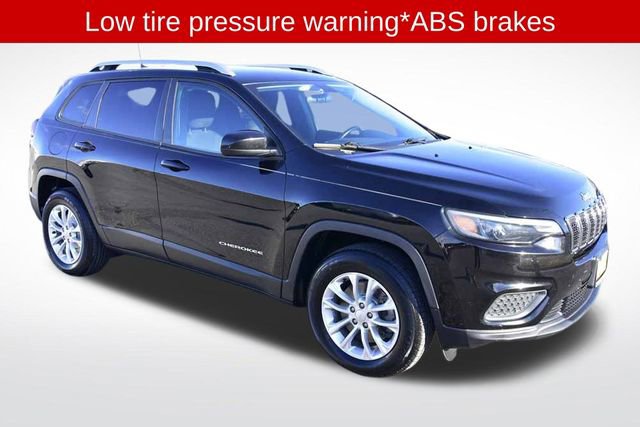 Used 2020 Jeep Cherokee Latitude w/ Cold Weather Group image 6