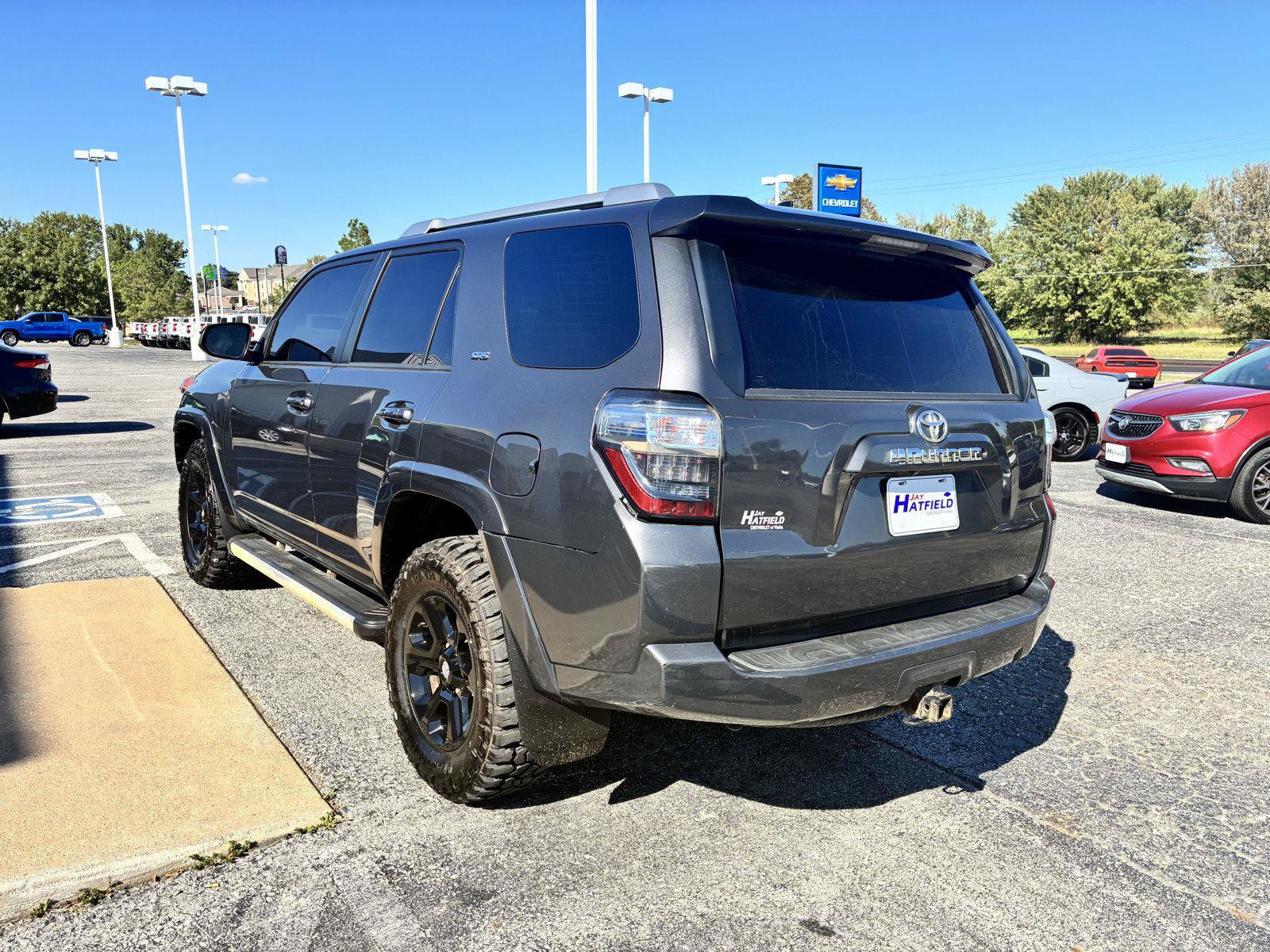 Used 2016 Toyota 4Runner SR5 AWD/4WD image 6
