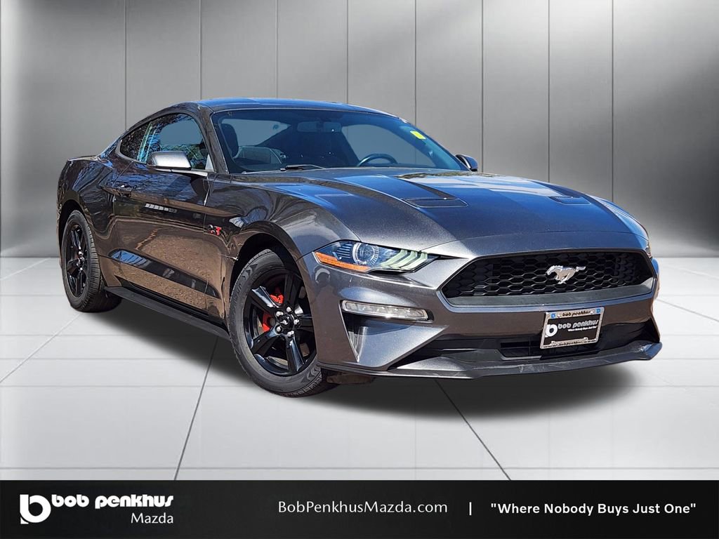Used 2018 Ford Mustang Coupe image 1
