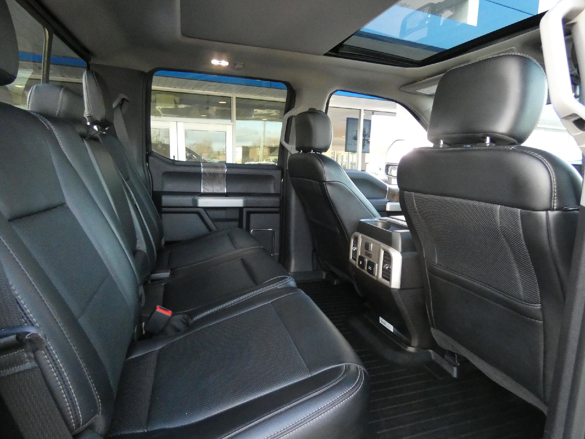 Used 2019 Ford F250 Lariat w/ Lariat Ultimate Package AWD/4WD image 17