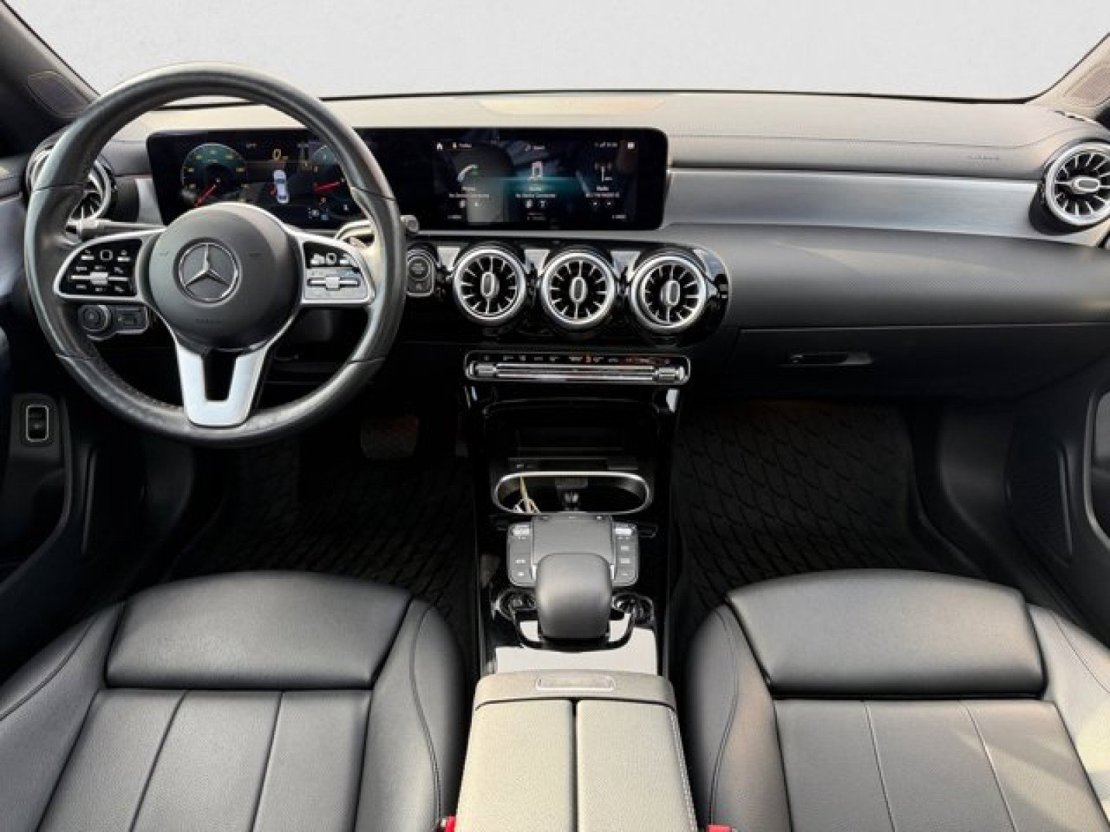 Used 2021 Mercedes-Benz CLA 250 image 13