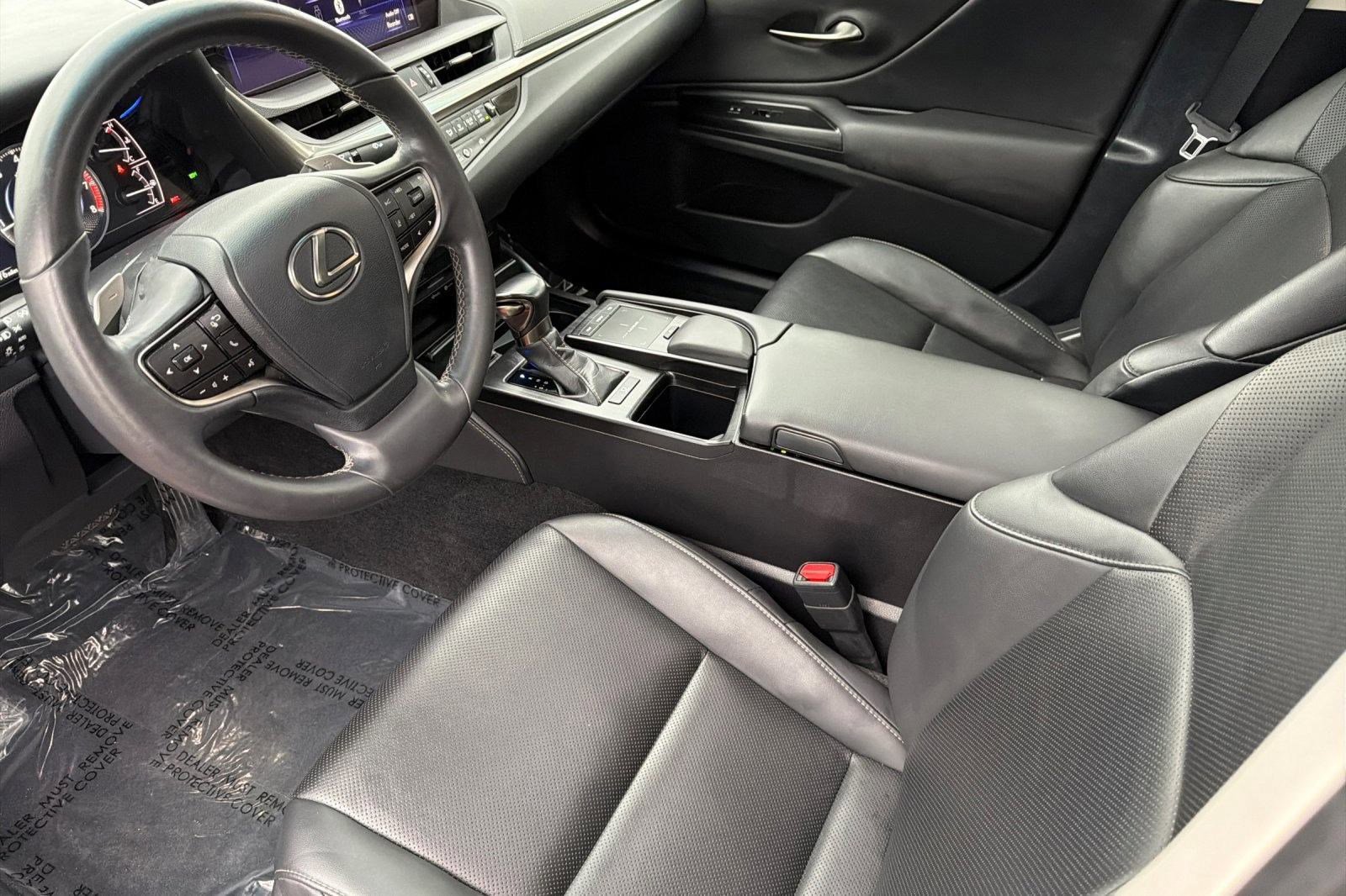 Used 2021 Lexus ES 350 w/ Premium Package image 4