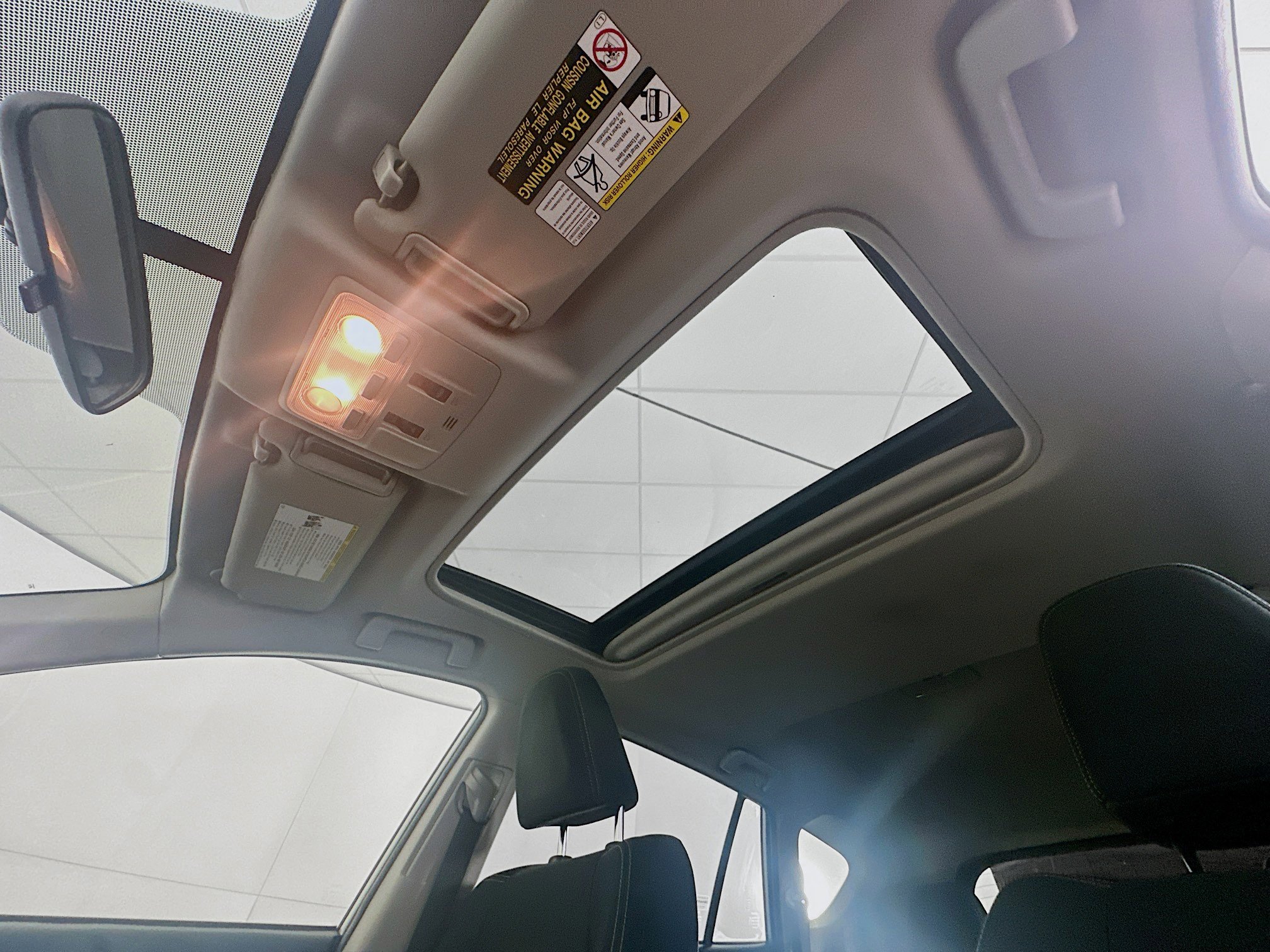 Used 2015 Toyota RAV4 XLE image 24