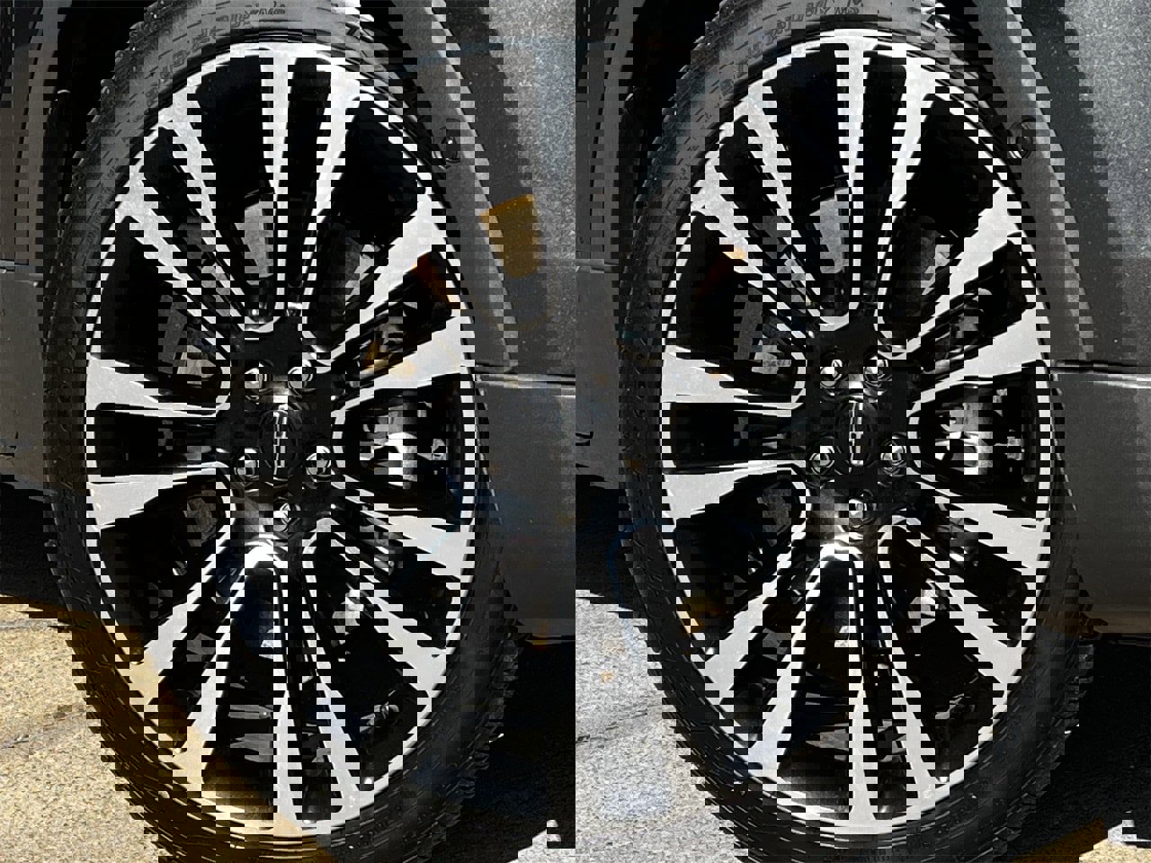 Used 2019 Lincoln MKC Reserve image 30