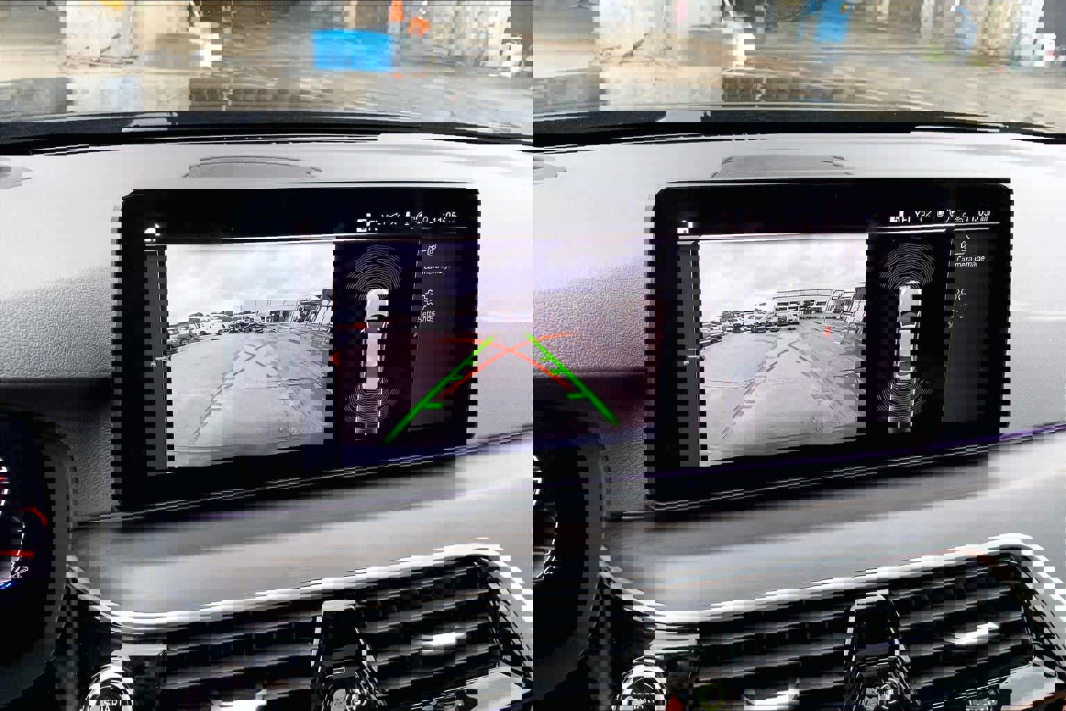 Used 2023 BMW 540i w/ Premium Package image 24