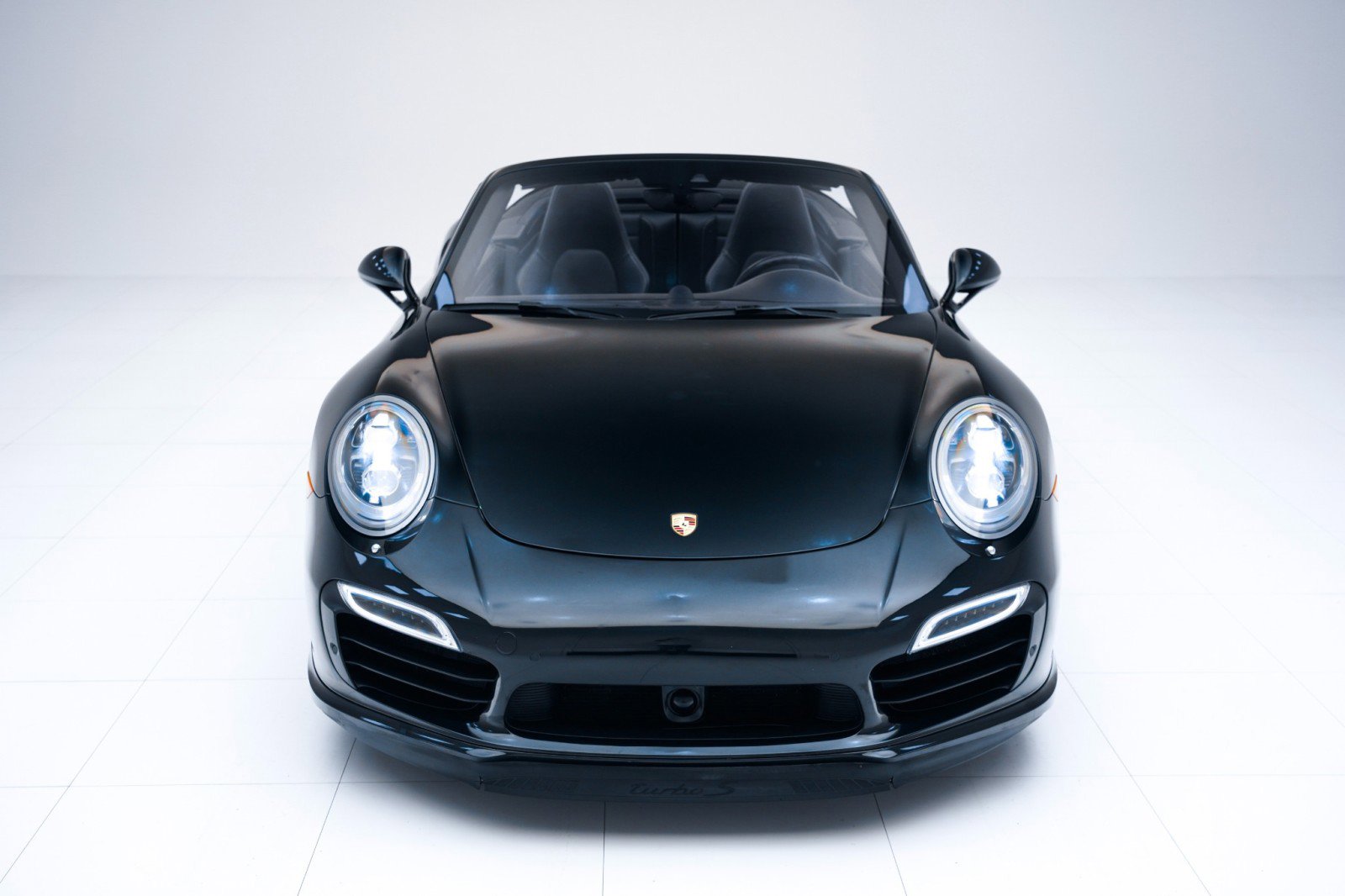 Certified 2015 Porsche 911 Turbo S AWD/4WD image 6
