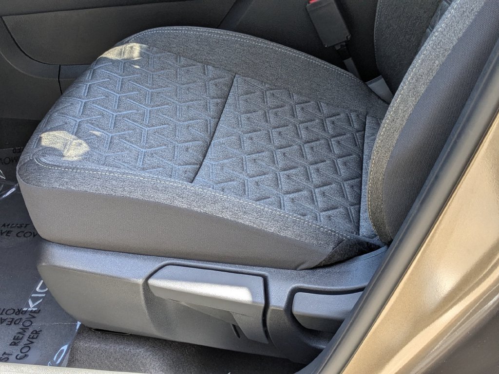 New 2026 Nissan Kicks SV w/ Interior Electronics Package FWD image 13