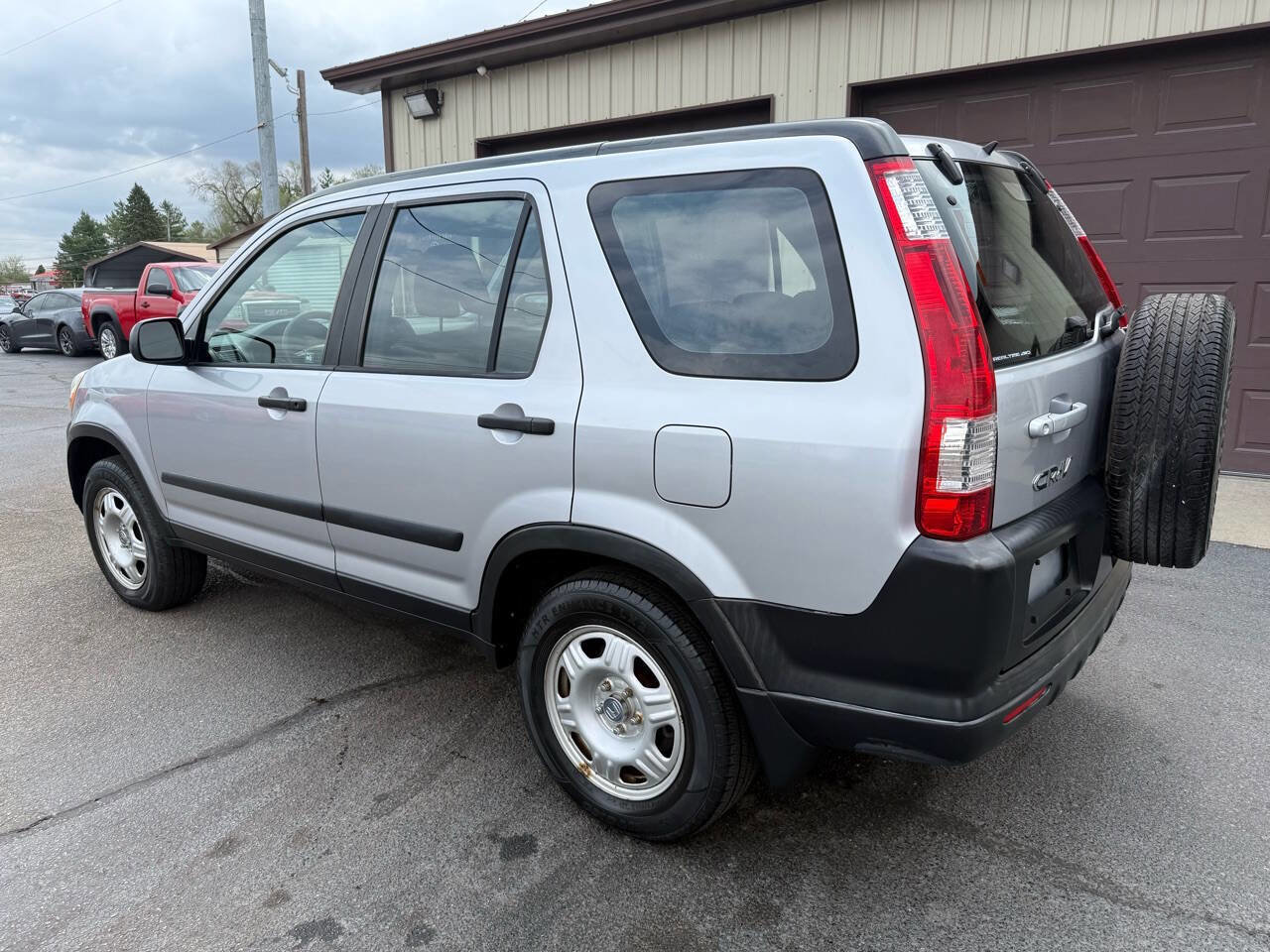 Used 2005 Honda CR-V LX image 4
