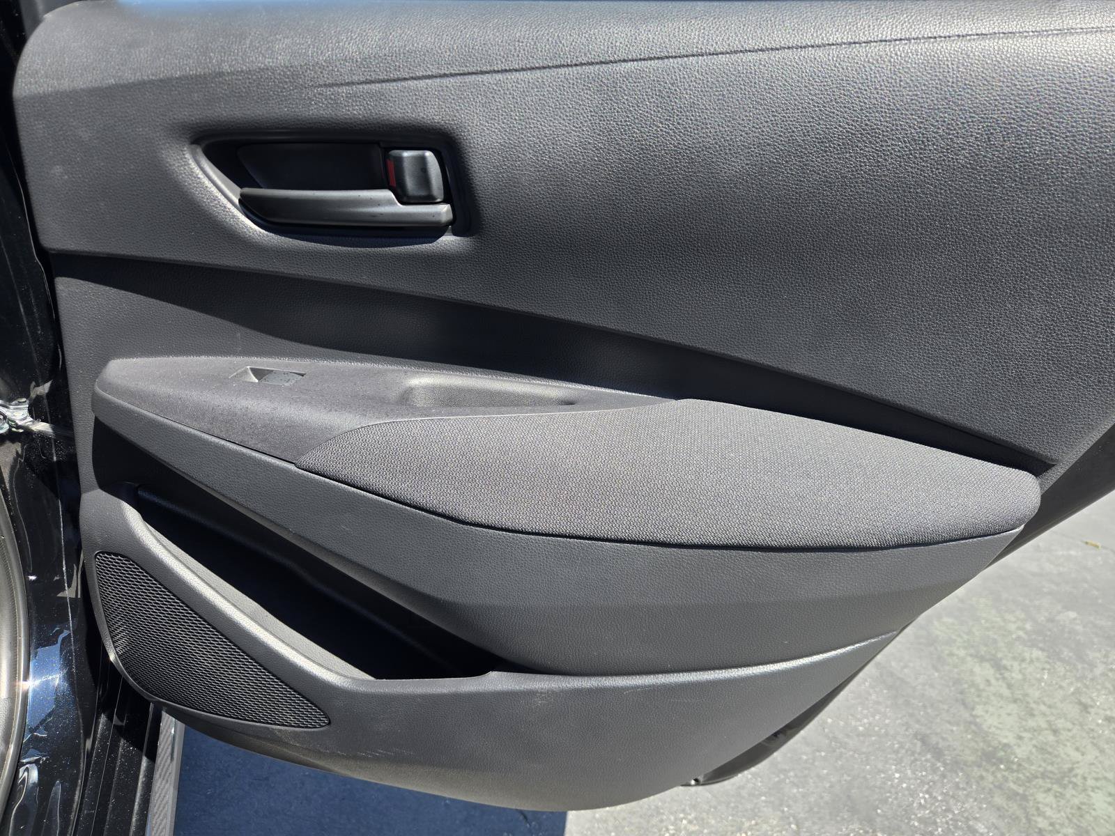 Used 2024 Toyota Corolla LE FWD image 27
