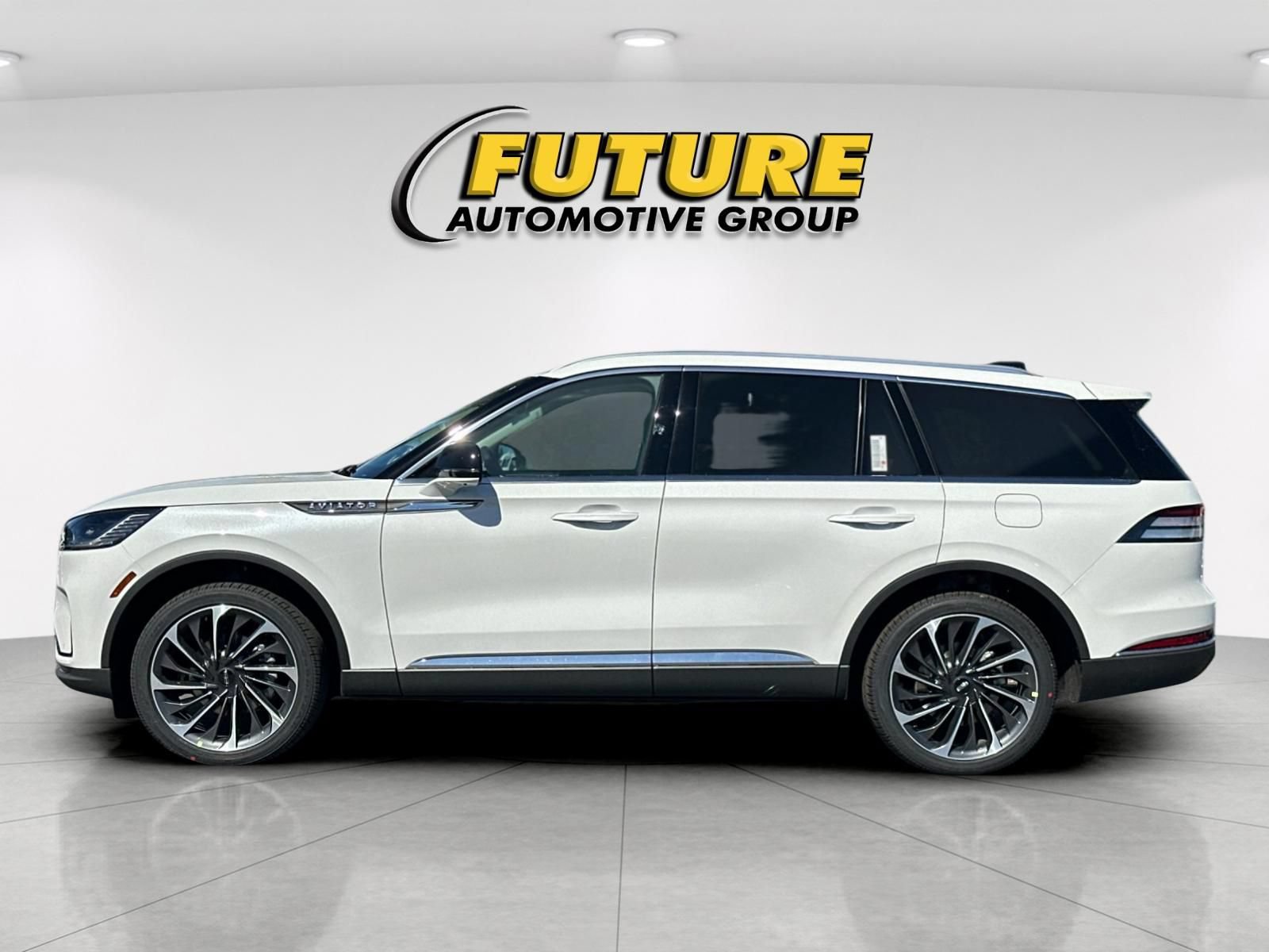New 2026 Lincoln Aviator Reserve AWD/4WD image 6