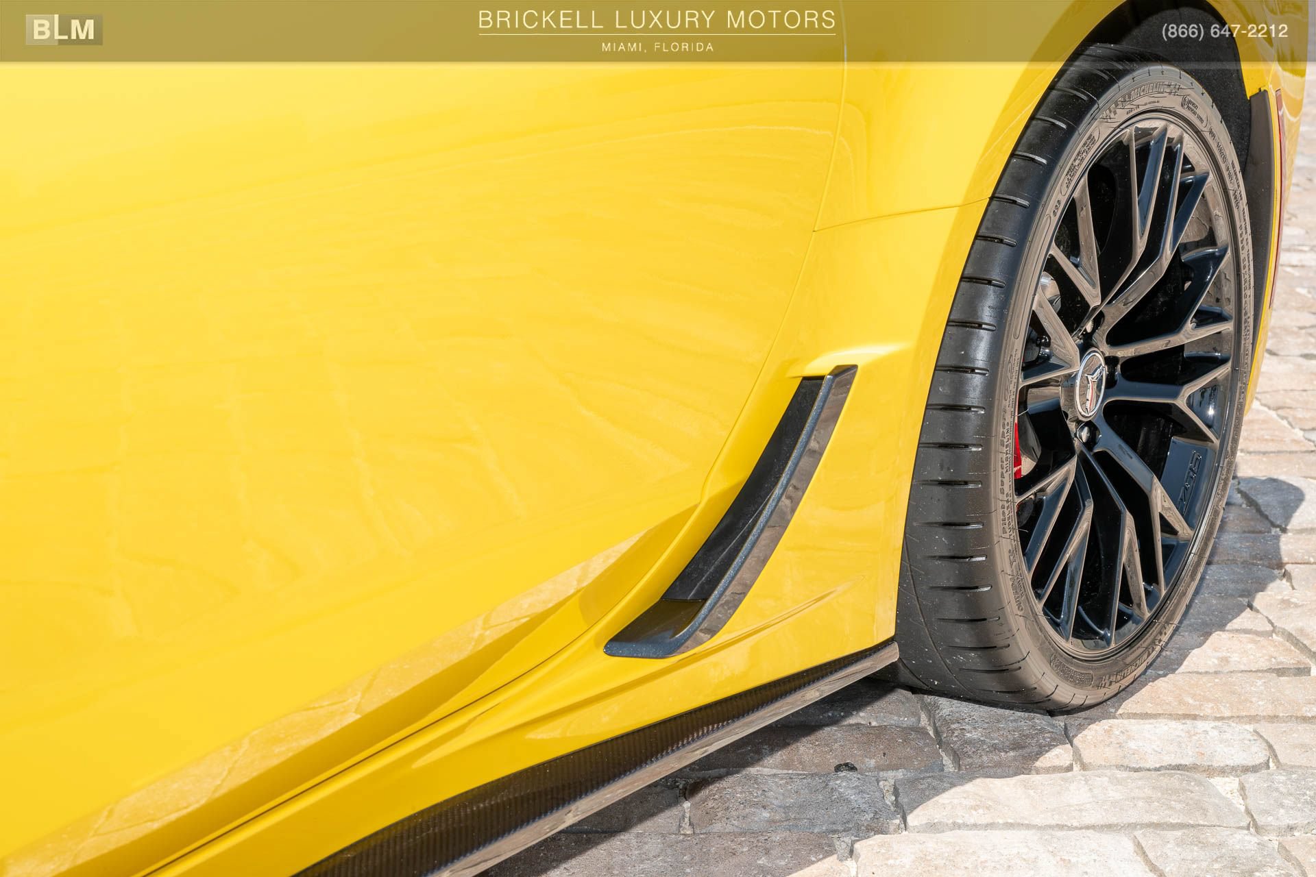 Used 2015 Chevrolet Corvette Z06 w/ 3LZ Preferred Equipment Group RWD image 59