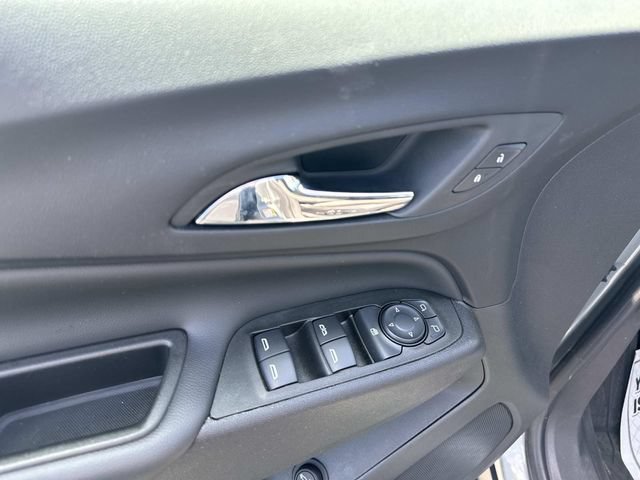 Used 2023 Chevrolet Equinox LT AWD/4WD image 9