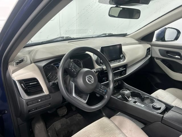 Used 2021 Nissan Rogue SV AWD/4WD image 12