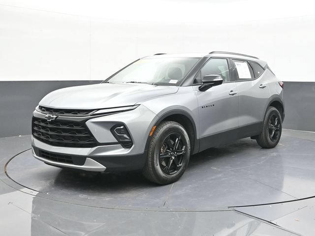 Used 2024 Chevrolet Blazer LT w/ Midnight/Sport Edition FWD image 4