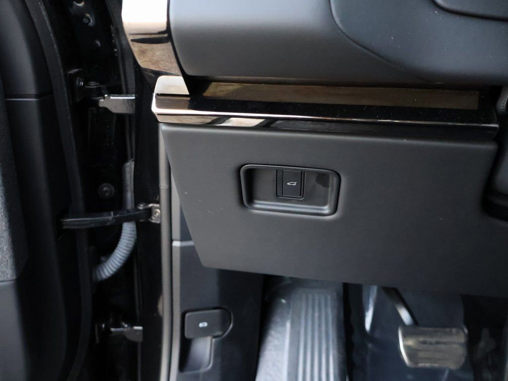 Used 2024 Land Rover Range Rover Sport Dynamic SE AWD/4WD image 34