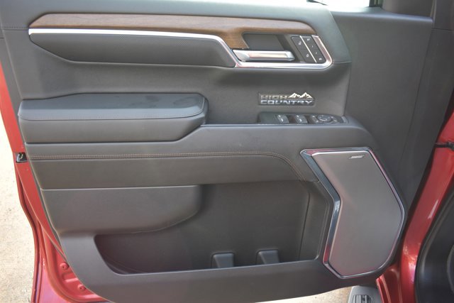 Used 2024 Chevrolet Silverado 1500 High Country w/ Technology Package image 14