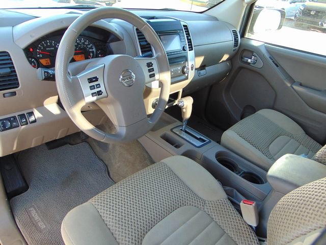 Used 2016 Nissan Frontier SV AWD/4WD image 11
