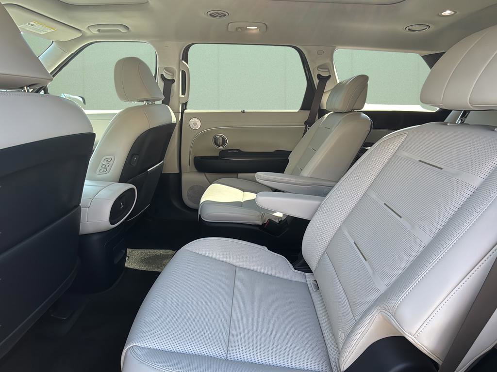 Used 2026 Hyundai Palisade Calligraphy image 21