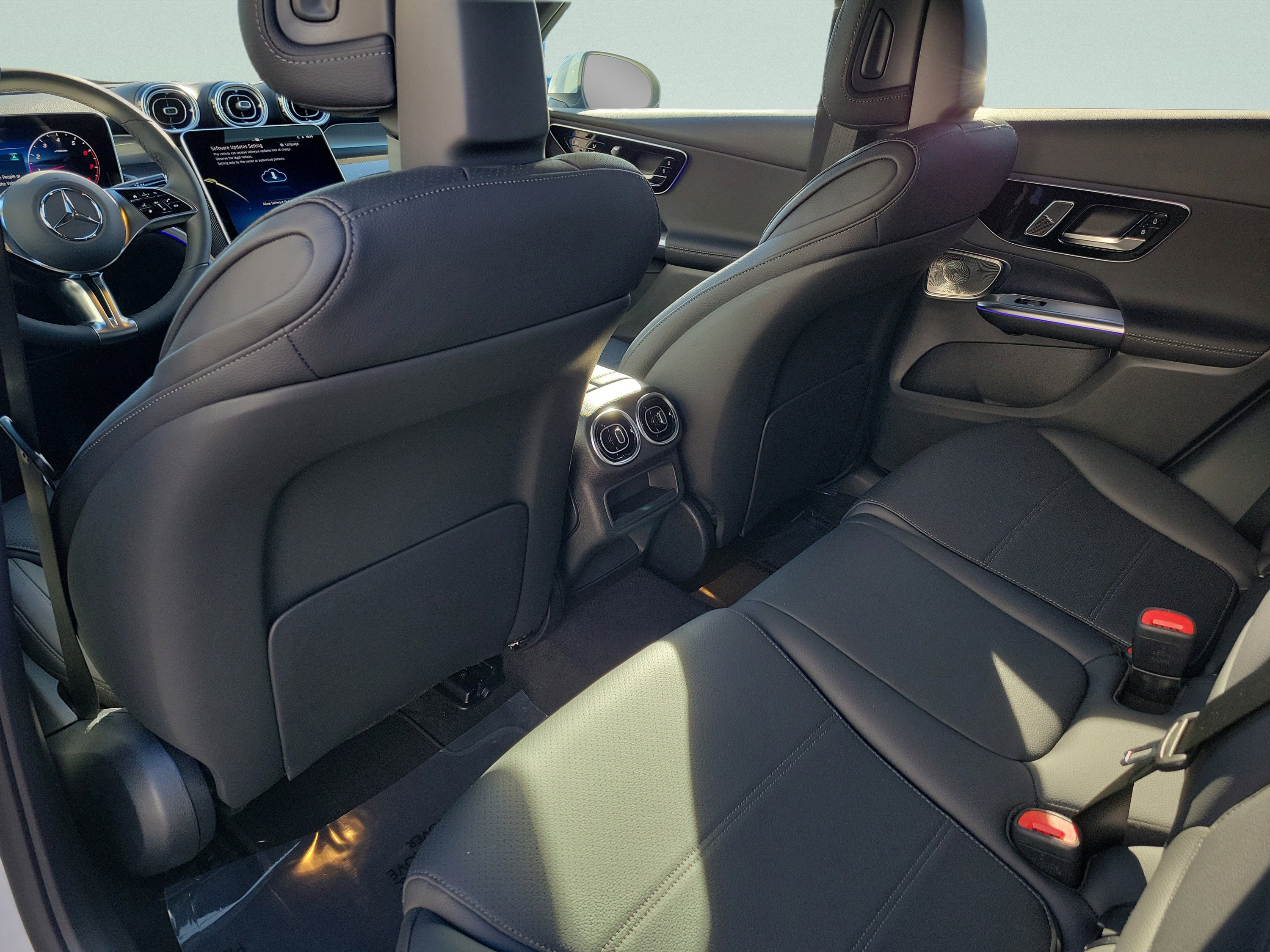 Certified 2026 Mercedes-Benz GLC 300 image 8