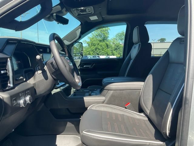 Used 2026 GMC Sierra 2500 AT4X AWD/4WD image 2