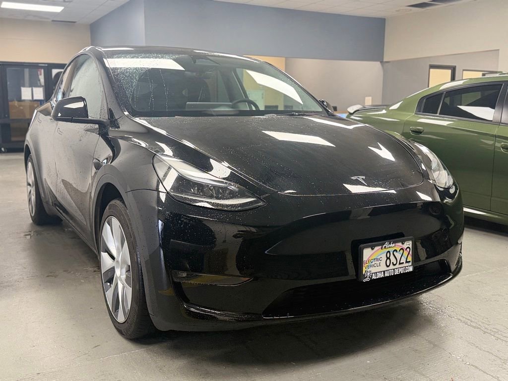 Used 2024 Tesla Model Y Long Range image 3