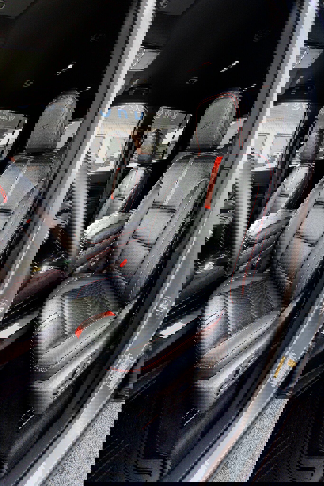 Used 2025 Chevrolet Traverse RS AWD/4WD image 13