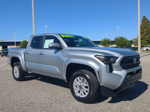 Certified 2025 Toyota Tacoma SR5 AWD/4WD image 2