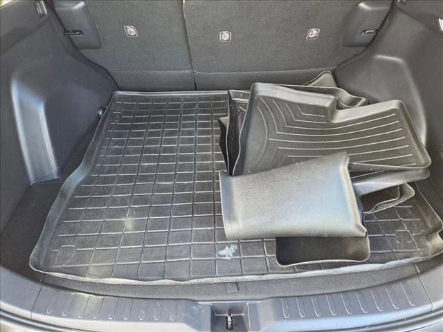 Used 2021 Toyota RAV4 LE image 6