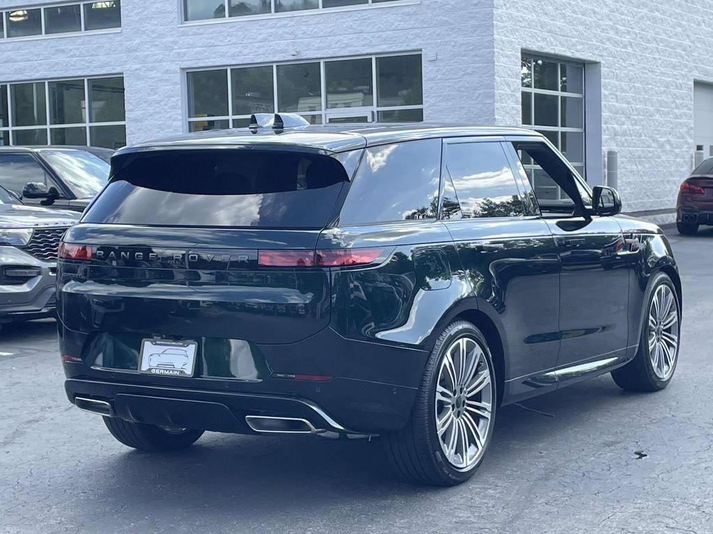 New 2026 Land Rover Range Rover Sport Dynamic SE AWD/4WD image 7