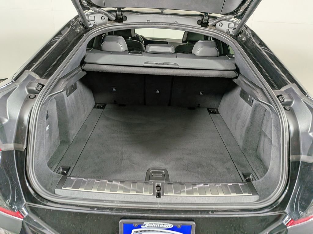 Used 2023 BMW X6 M50i w/ Executive Package AWD/4WD image 10