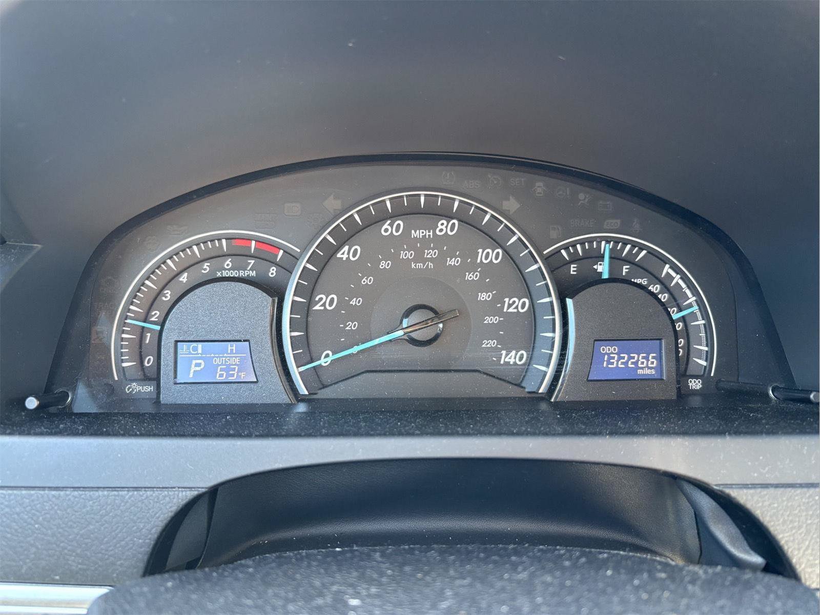 Used 2012 Toyota Camry LE FWD image 9