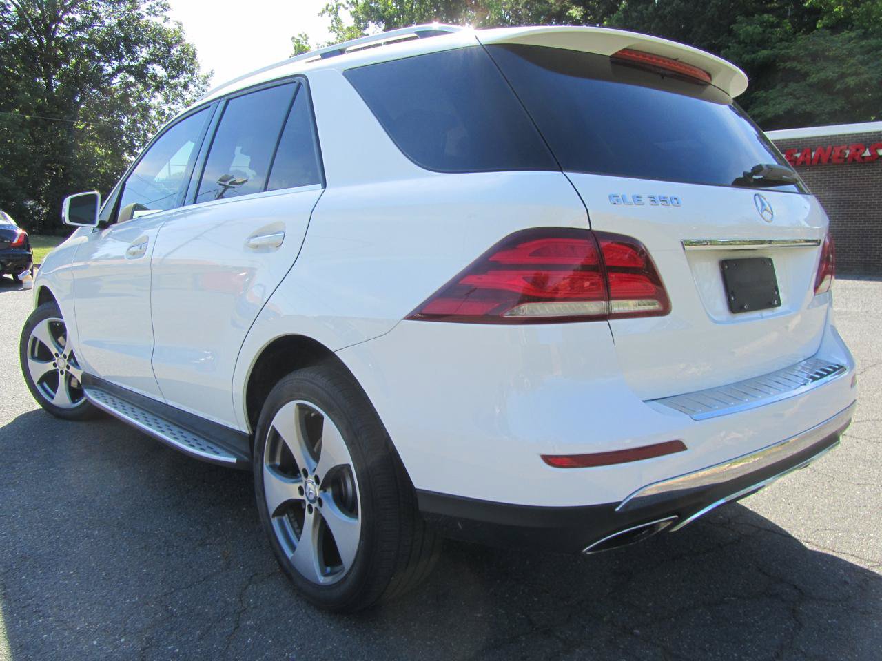 Used 2016 Mercedes-Benz GLE 350 w/ Premium Package image 8