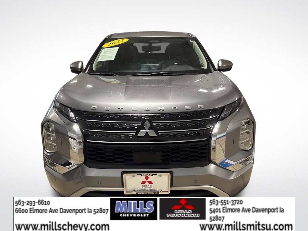 Used 2022 Mitsubishi Outlander SE AWD/4WD image 2