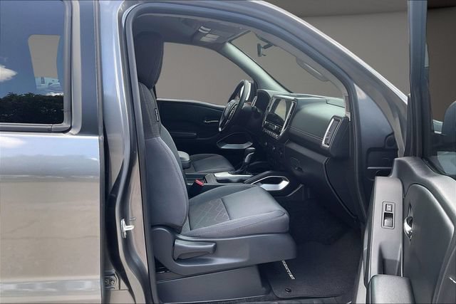 Used 2025 Nissan Frontier SV RWD image 7