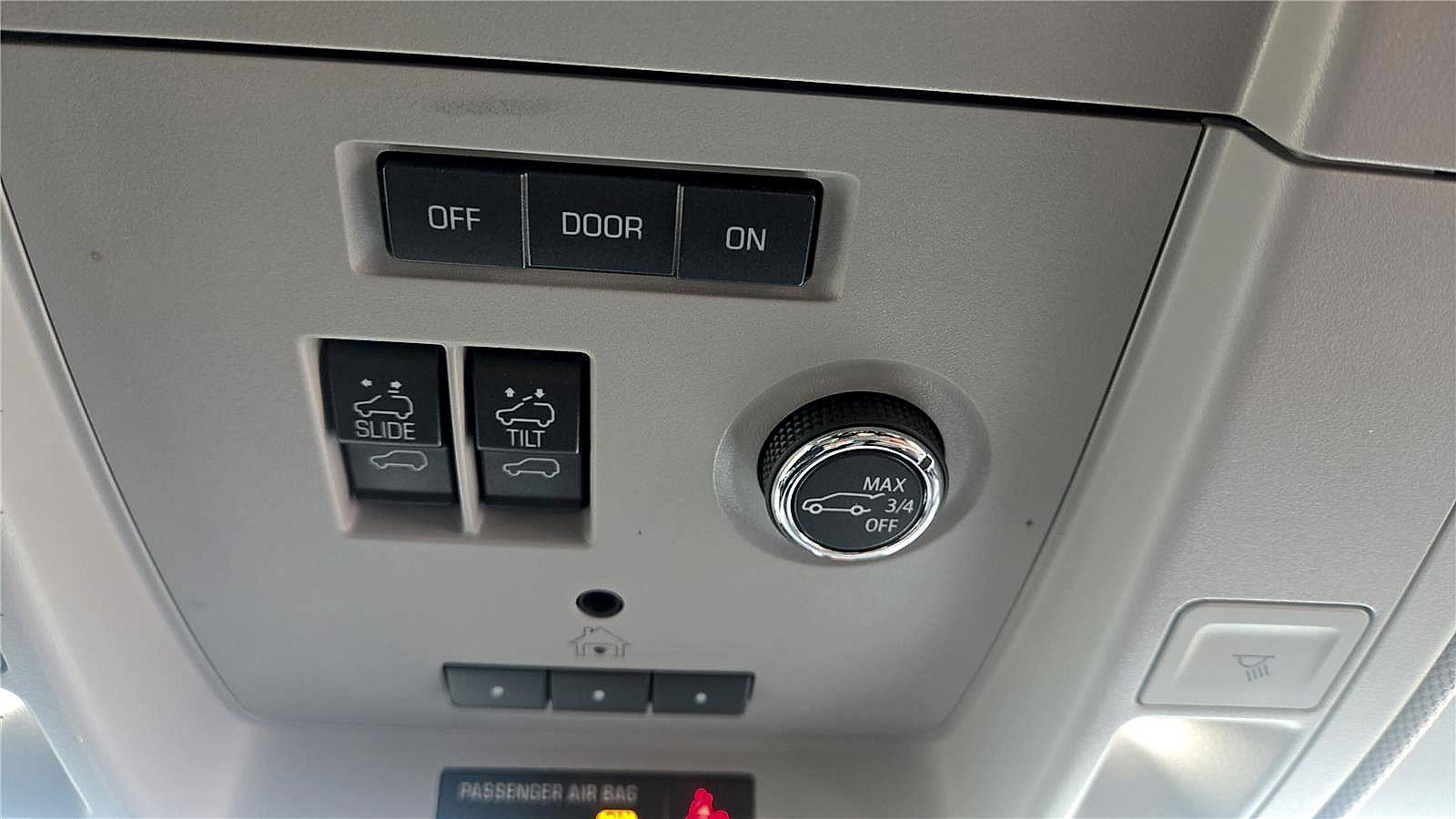 Used 2019 GMC Yukon SLT image 40