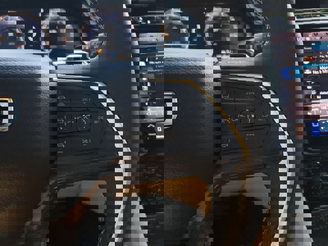 Certified 2025 Jeep Grand Cherokee Limited w/ Luxury Tech Group II image 28