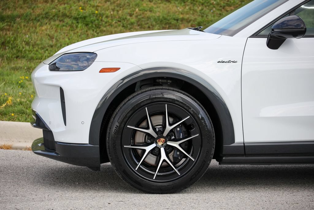 New 2026 Porsche Cayenne Electric AWD/4WD image 59